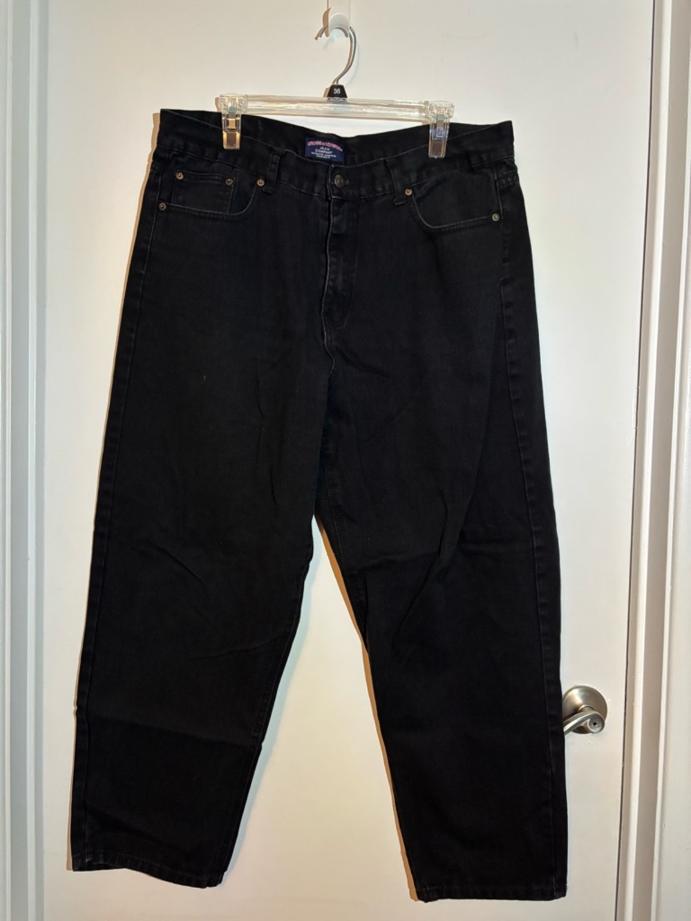 Relaxed Black Men's Jeans - Classic Fit